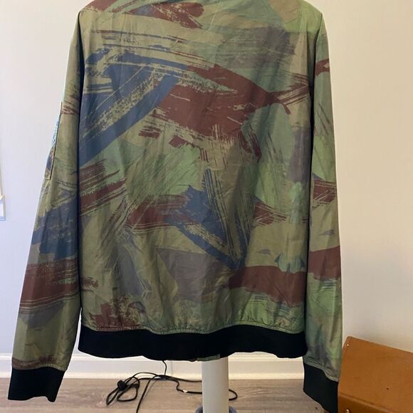 Guess Mens Large Designer bomber jacket Green, Blue, & Red brush stroke pattern - Picture 5 of 9